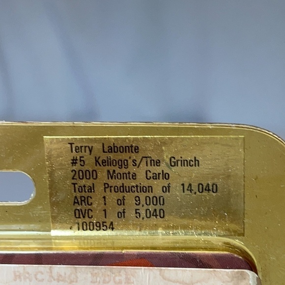 TERRY Labonte Diecast 1/24 How The Grinch Stole Christmas New in Sealed Package - Picture 5 of 7